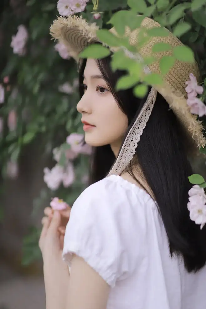 香港喀什私人伴游李菲儿