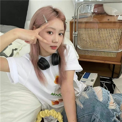 香港伴游女生左惜筠的资料